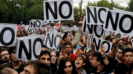 Mii de persoane manifestează la Madrid împotriva unei intervenții spaniole în Siria