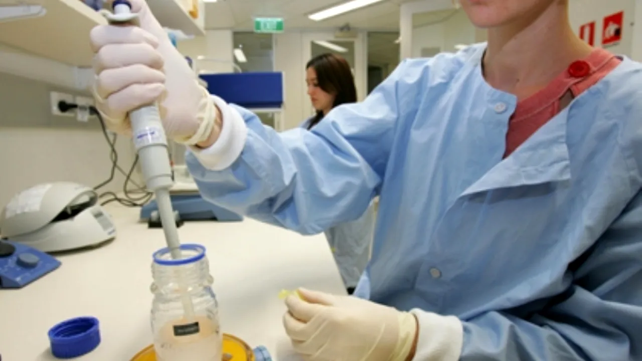 STUDIU. Cercetătorii testează o nouă procedură de fertilizare în vitro