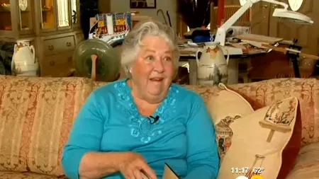 Ce a găsit această doamnă într-o Biblie pe care o cumpărase dintr-un anticariat. 