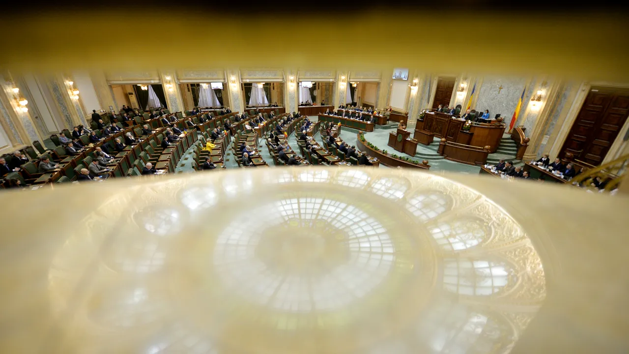 Conducerea Parlamentului respinge cererea PNL de a suspenda lucrările de modificare a codurilor
