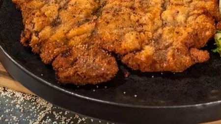 Rețeta fabuloasă de ȘNIȚEL a lui Chef Florin Dumitrescu. Cum obții crusta perfectă