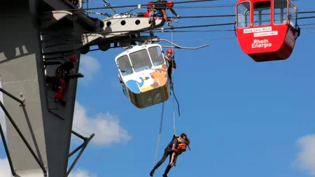  Zeci de telegondole au rămas blocate în aer, în Germania. Aproape 80 de persoane, salvate de pompieri. VIDEO spectaculos