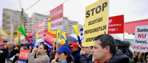 Peste 100 de angajați ai Aeroportului Cluj au PROTESTAT față de deciziile luate de conducerea CJ: Vrem să muncim nu să cerșim