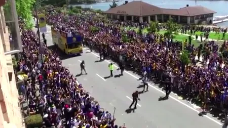 Sărbătoare fabuloasă la Oakland: 1 milion de fani au ieșit pe străzi pentru a celebra cu Golden State Warriors câștigarea titlului în NBA