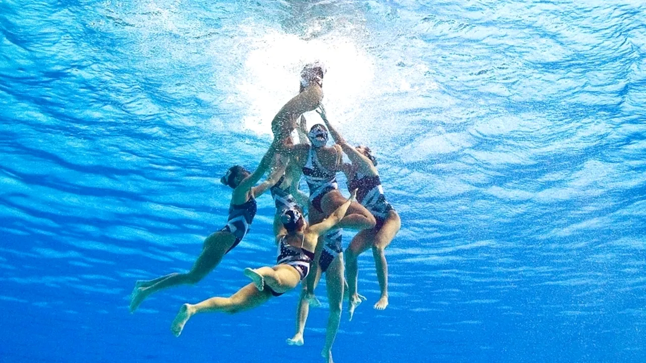 LONDRA 2012 - ÎNOT SINCRON, înot, sărituri în apă, polo. Centrul Acvatic, locul în care JOCURILE OLIMPICE intră la apă. VIDEO