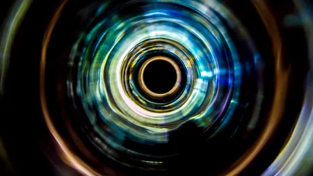 Misterul fuziunii „imposibile” a unor găuri negre ar putea fi elucidat datorită lui Einstein. Cum s-ar putea revoluționa astronomia
