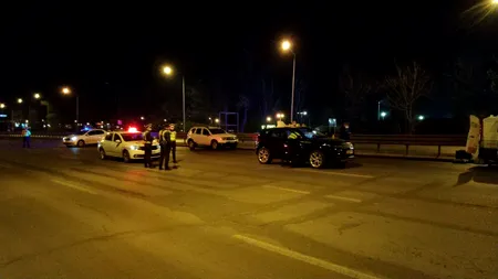 VIOLENȚĂ. Un bărbat și o femeie, găsiți în stare gravă, într-un autoturism de lux, după ce au fost înjunghiați. Poliția este în alertă maximă!