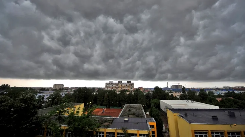 AVERTIZARE METEO: Ploi ABUNDENTE în București în noaptea de sâmbătă spre duminică