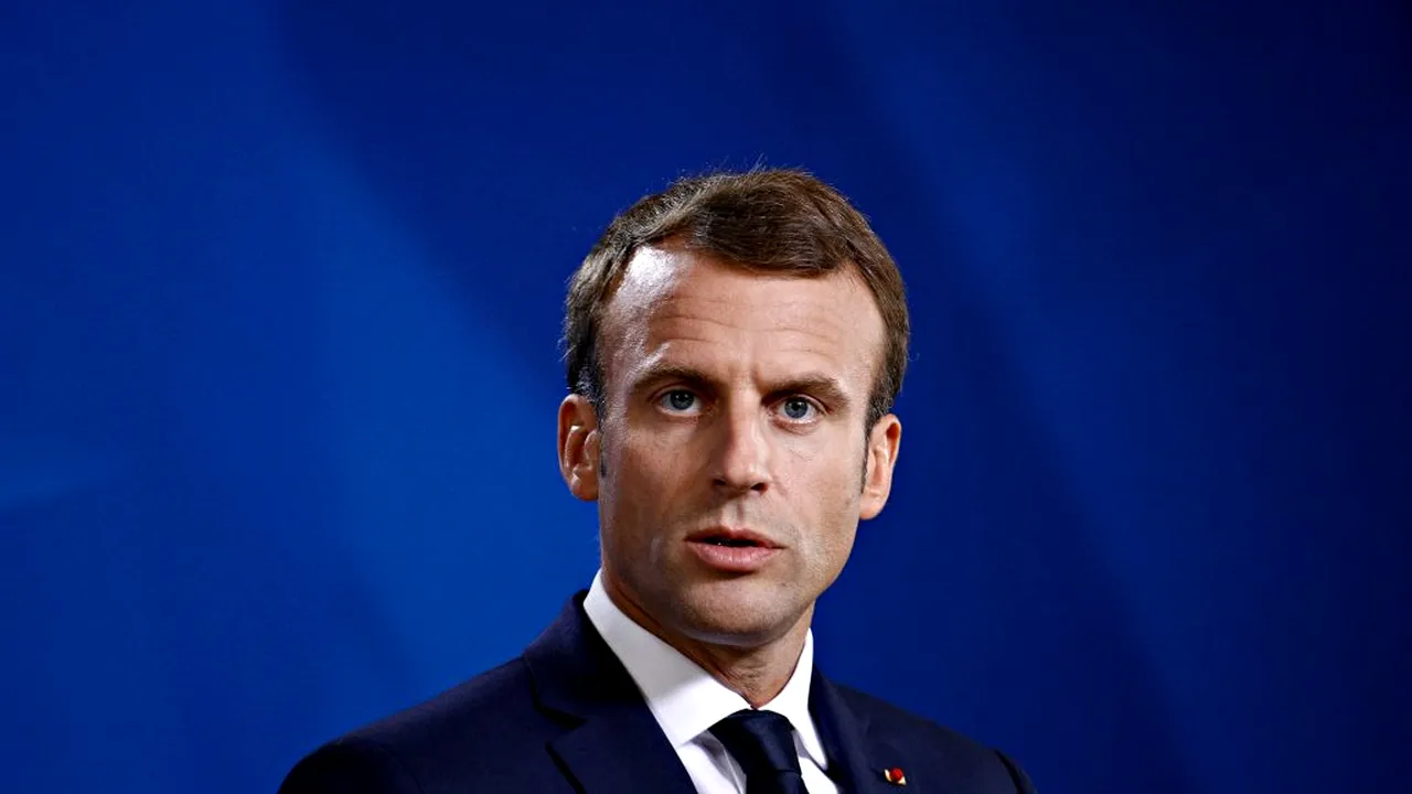 Emmanuel Macron le cere francezilor să fie mai vigilenți de Crăciun