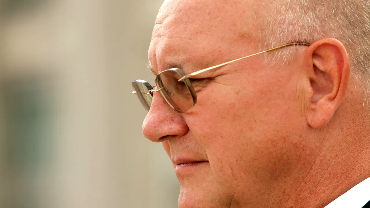 Ioan Mircea Pașcu, către Codrin Ștefănescu: Ordinele pentru slăbirea delegației PSD la PE de unde veneau?