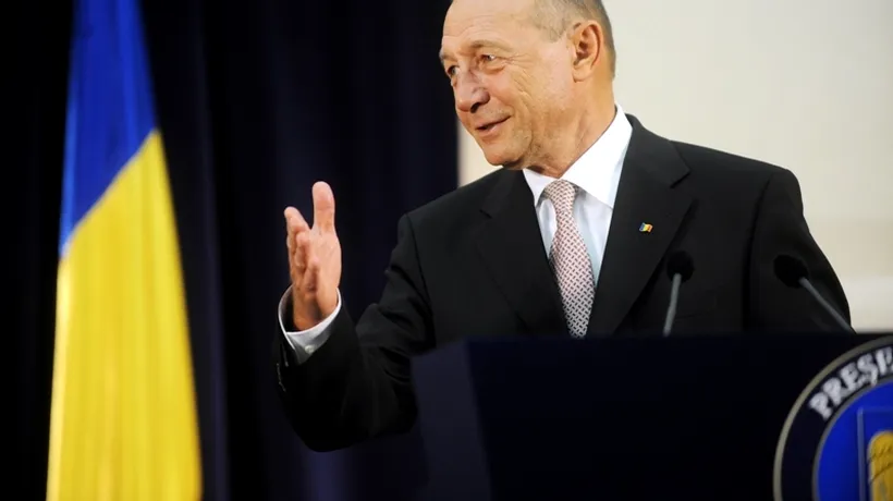 Traian Băsescu, ziariștilor de la Cotroceni: A venit iarna, snowmobil!