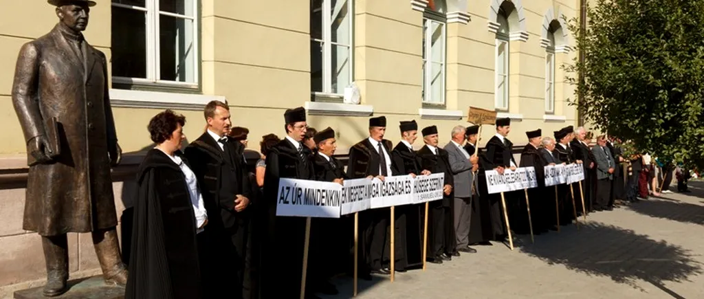 Ziua dreptății în Secuime: Mii de persoane și zeci de preoți din toată Transilvania au început să sosească la Sfântu Gheorghe