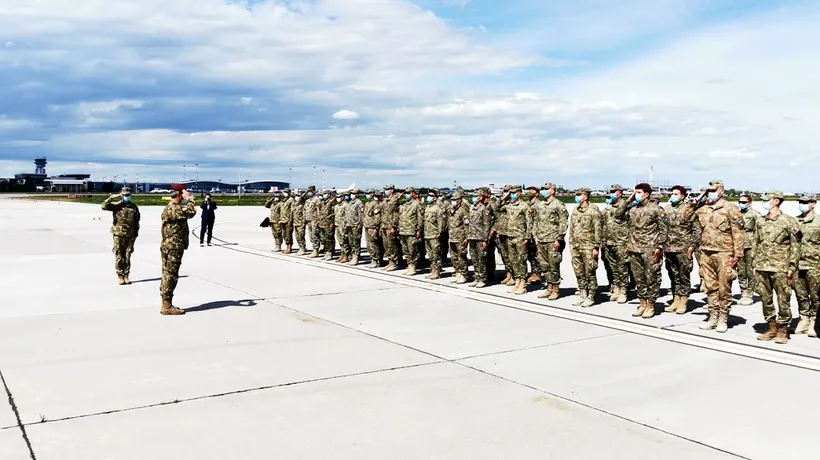 Primii militari români au revenit din Afganistan. Când ar urma să se încheie procedurile de repatriere