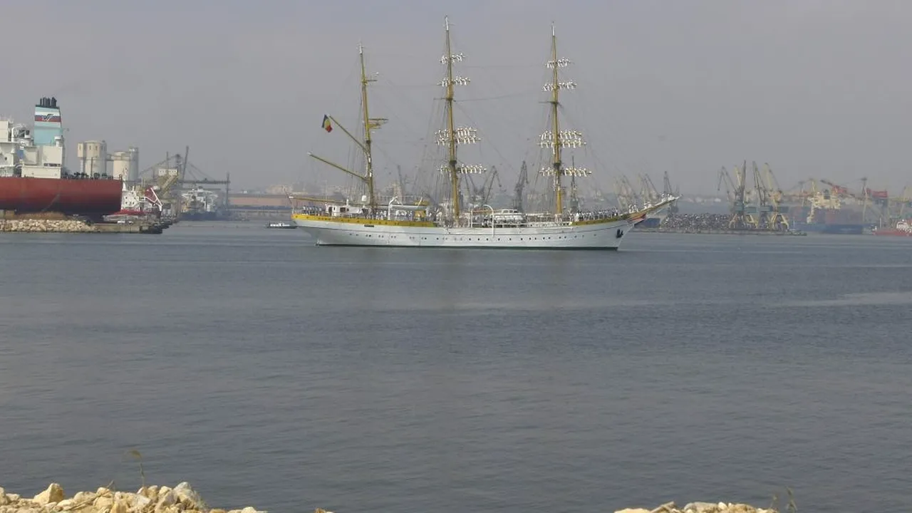 Șase migranți ilegali au avut nevoie de îngrijiri medicale după un incendiu pe o navă din Portul Costanța