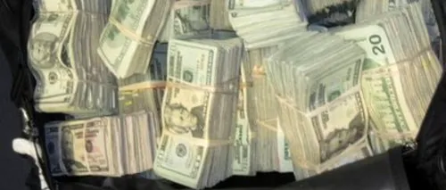 Un rucsac cu 100.000 de dolari a fost uitat într-un restaurant. Unde au ajuns banii