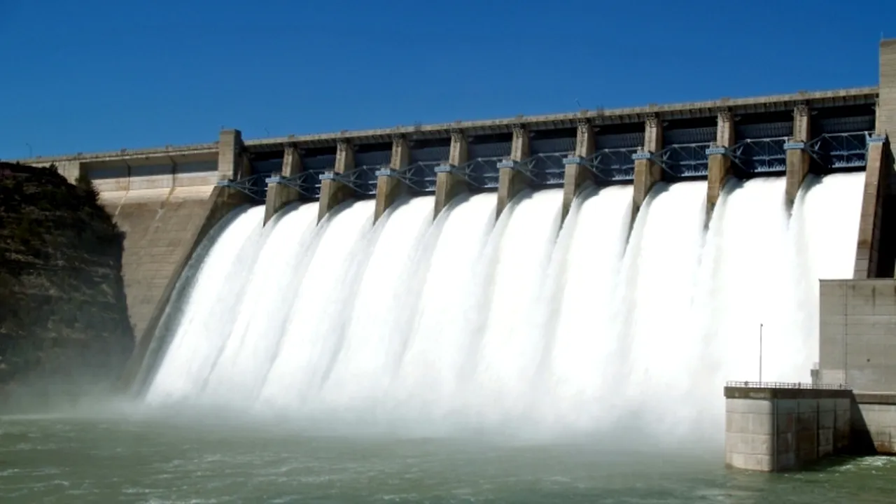 Finanțare nerambursabilă pentru construcția unei microhidrocentrale și a unei unități de cogenerare