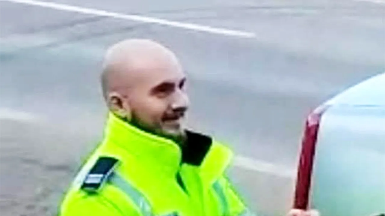 Ireal! Cum a reacționat Adrian, un polițist de la Rutieră din Câmpia Turzii, după ce și-a dat seama că șoferița oprită în trafic e chiar iubita lui