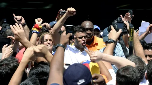 După ce a exclus opoziția din alegeri, Nicolas Maduro și-a depus candidatura pentru un nou mandat de președinte al Venezuelei