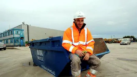 Un român care muncea în Dublin a găsit într-un container 3000 de euro. Ce a făcut cu ei i-a impresionat pe irlandezi