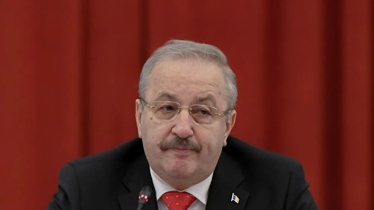 Vasile Dîncu: „Serviciile secrete ar trebui să ne spună dacă Simion e sau nu SPION rus / Eu aș vrea ca Nicolae Ciucă să intre în turul II”