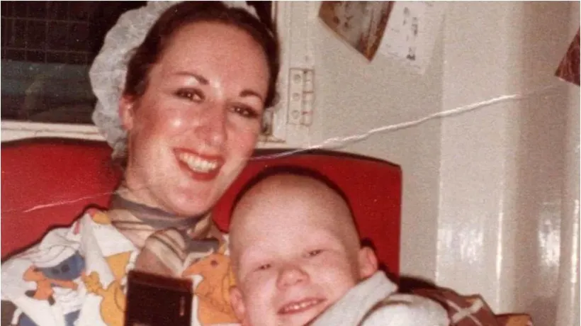 O femeie de 77 de ani, răpusă de cancer, a recunoscut înainte să moară că și-a ucis fiul de 7 ani, în anul 1981: „Nu aveam de gând să-l las să sufere”