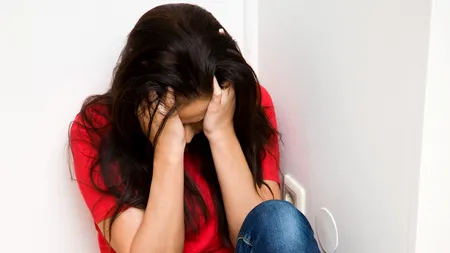 ȘANTAJ, act sexual cu un MINOR și pornografie infantilă. Primarul bănuit că a constrâns cu imagini COMPROMIȚĂTOARE o copilă, trimis în judecată 