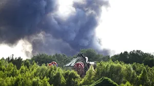 INCENDIU puternic la celebrul festival Tomorrowland. Scena principală a evenimentului a luat foc
