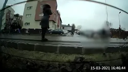 Tânără din Cluj-Napoca, spulberată de o mașină pe trecerea de pietoni: “În loc să spună o rugăciune, mă filmau cu telefoanele, întinsă pe jos, în agonie!” / VIDEO