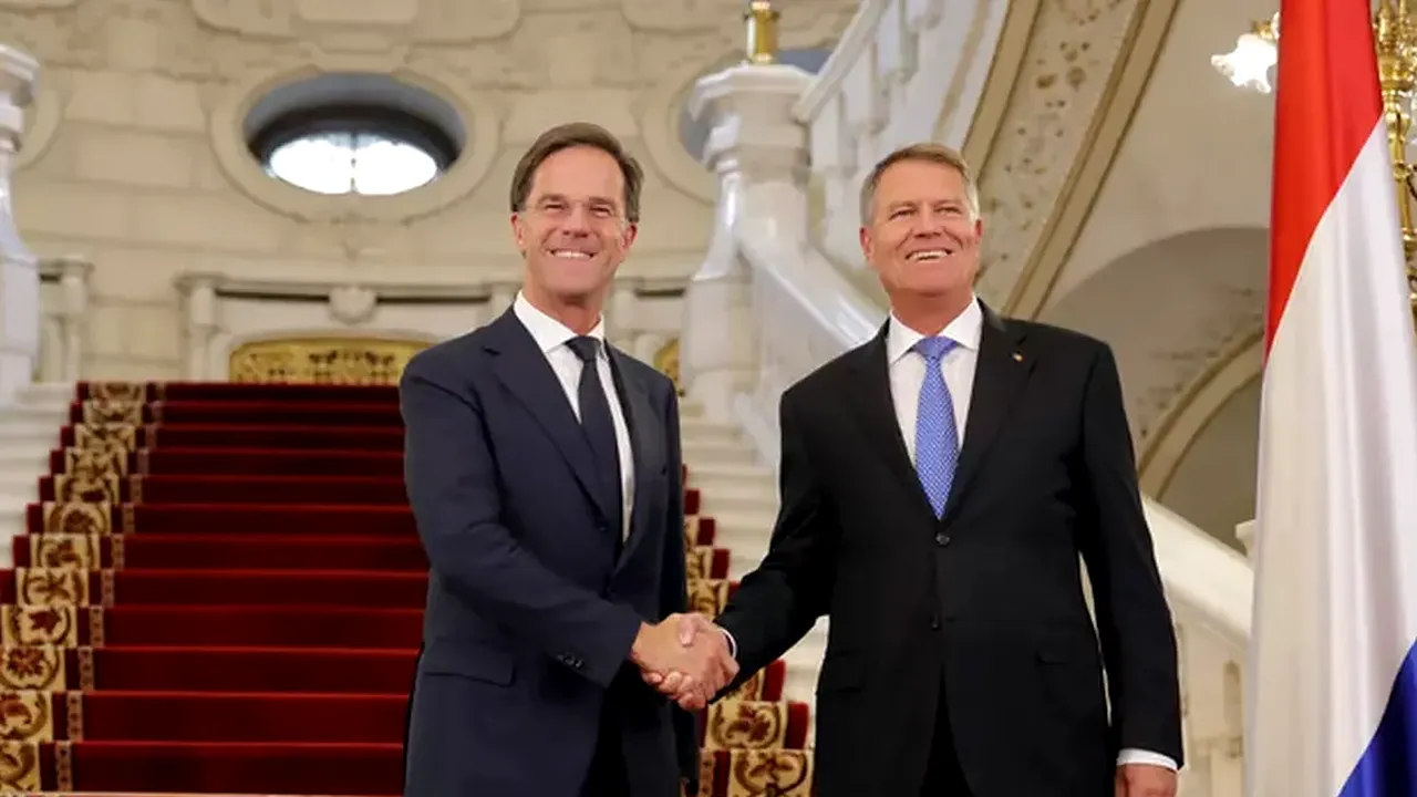 O vizită cât un Schengen. Primele imagini de la Cincu, înainte de sosirea premierului Olandei, însoțit de Klaus Iohannis și Nicole Ciucă (FOTO GÂNDUL)