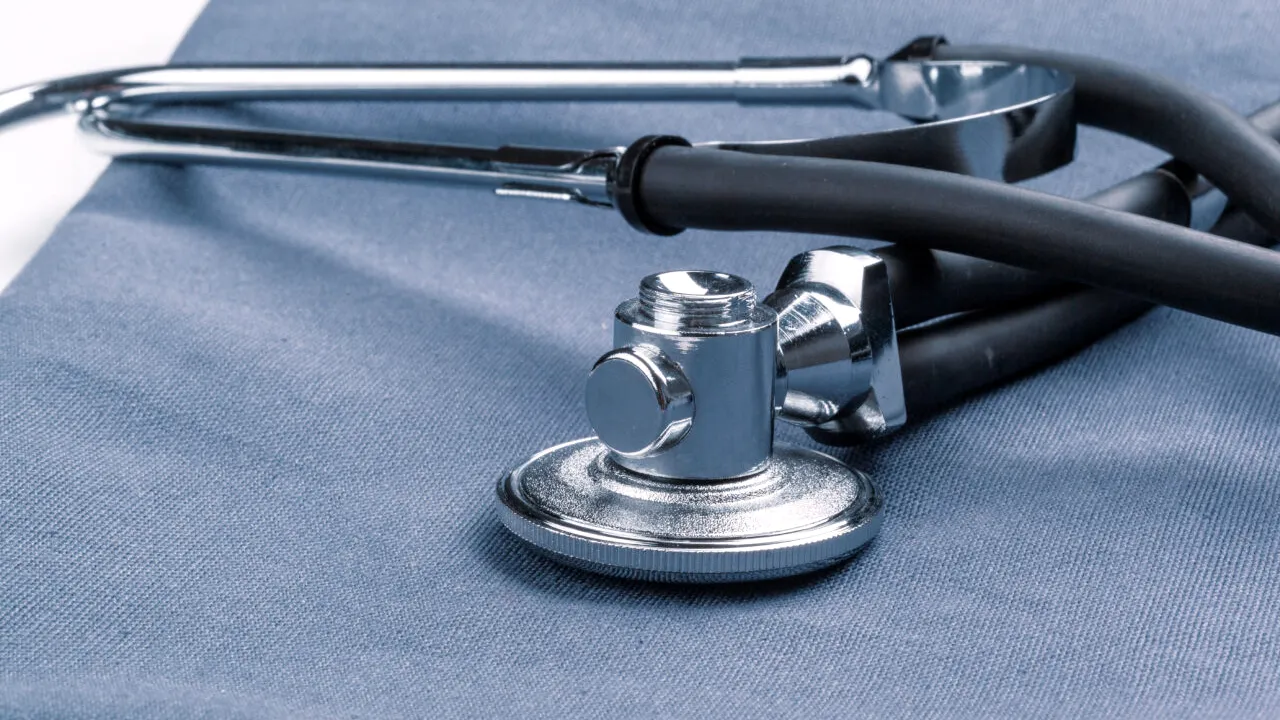 Rețeaua care a devalizat Casa Județeană de Asigurări de Sănătate Iași a scăpat nepedepsită. Cum erau efectuate consultațiile fantomă