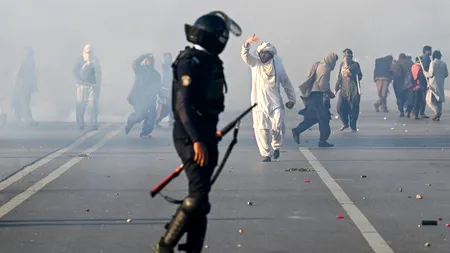 Cel putin șase morți în Pakistan, în timpul PROTESTELOR pentru eliberarea fostului prim-ministru Imran Khan