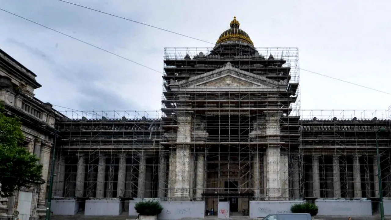 Palatul de Justiție de la Bruxelles, evacuat în urma unei alerte cu bombă. Alerta a fost falsă