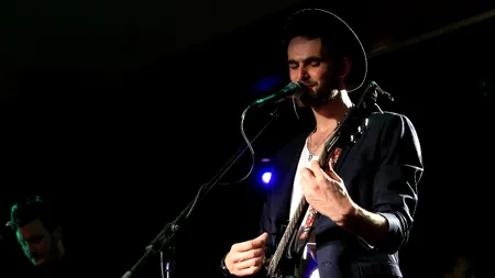 Chiar așa, mă ucide ea? Mihail: 