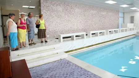 REFERENDUM 2012: Ziua Porților Deschise la Vila Dante - E ceva de vis! Am venit să-l urăsc și mai tare!