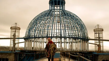 Un octogenar din Spania lucrează de mai bine de cinci decenii la ridicarea unei catedrale. GALERIE FOTO