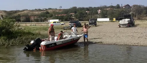 MISIUNE dificilă pentru polițiștii de frontieră din Mehedinți. Mai multe persoane aflate cu barca pe Dunăre nu au mai putut ajunge la mal