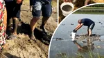 „Techirghiol” de Oltenia. Localnicii se tratează și acum cu nămolul din lac despre care spun că face minuni