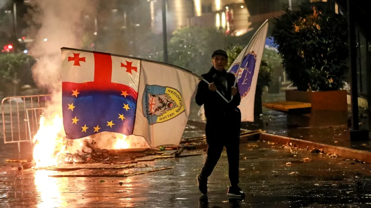 Georgia: Oponenții partidului aflat la guvernare acuză NEREGULI în desfășurarea alegerilor locale