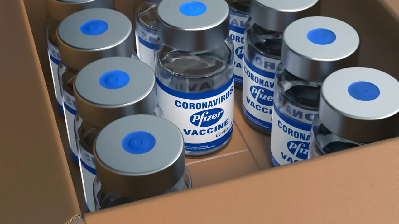 Aproape 96.000 de doze de vaccin Pfizer au ajuns astăzi în România
