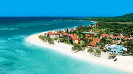 Cum a reușit o tânără să deschidă un hotel în Caraibe fără niciun ban. FOTO