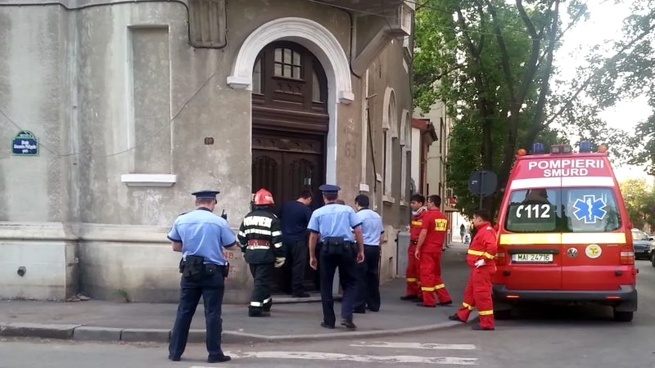 UPDATE Descoperire macabră făcută în această seară de pompieri în sectorul doi al Capitalei. FOTO plus VIDEO