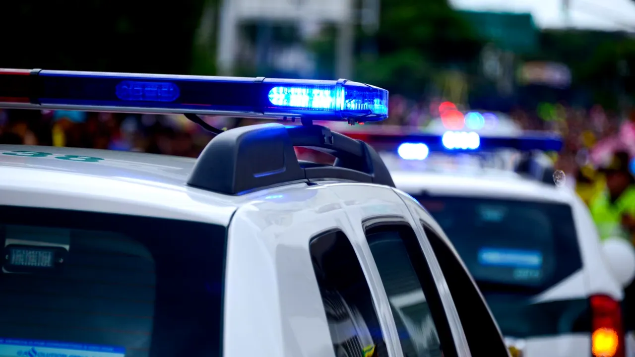 Accident de circulație în județul Prahova cu 11 persoane implicate, dintre care 4 minori