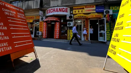 Cursurile BNR pentru euro și dolar au coborât vineri, la 4,6118 lei/euro, respectiv 3,7575 lei/dolar