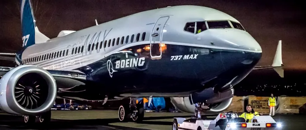 Un avion BOEING, al companiei United Airlines, a zburat cu un panou lipsă/139 de pasageri și 6 membri ai echipajului se aflau la bord