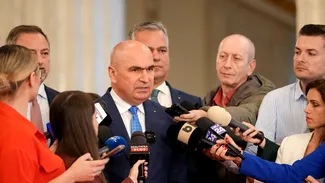 Bolojan îl ia „mână dreaptă” la Guvern pe Mihai Jurca, City manager la Oradea