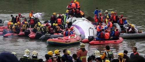 Echipele de salvare continuă căutarea a 12 persoane date dispărute după <i class='ep-highlight'>accidentul</i> din Taiwan 