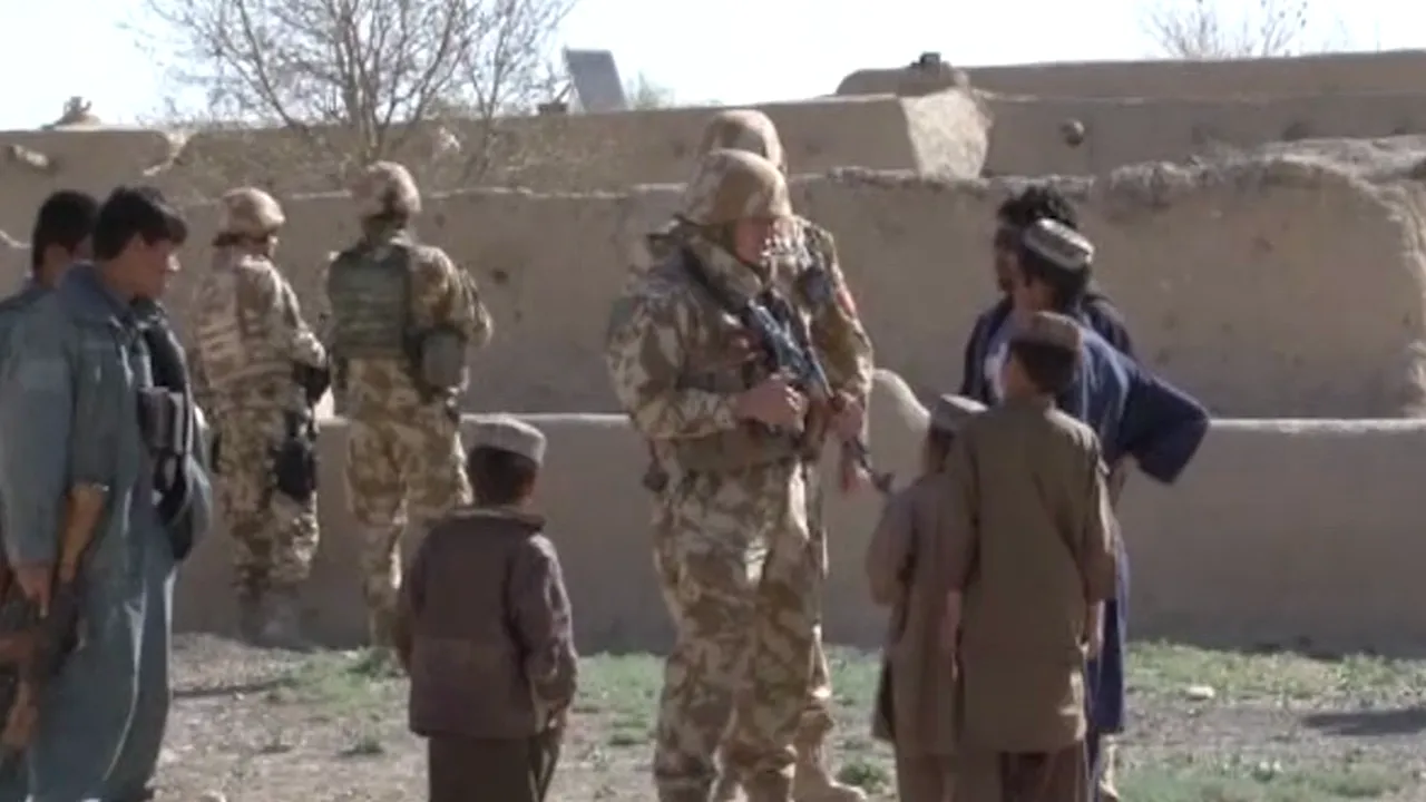 Patru polițiști români, medaliați la Kabul de șeful EUPOL Afganistan 