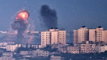Tensiune maximă în Fâșia Gaza. O rachetă a căzut lângă Tel Aviv. FOTO + VIDEO