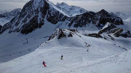 S-a întors IARNA la munte. La Bâlea Lac, stratul de zăpadă măsoară 64 de centimetri