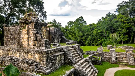 Descoperire uimitoare într-un vechi oraș mayaș: un altar misterios, vechi de 1.700 de ani, cu rămășițe umane